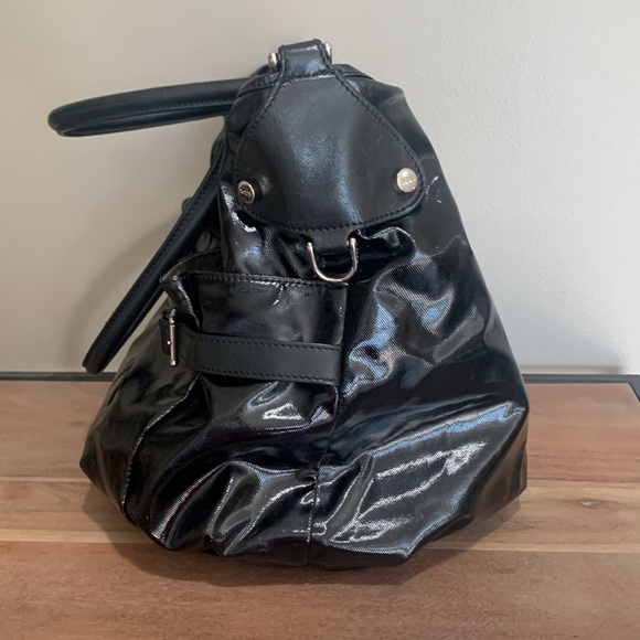 TOD’S Black Patent Shoulder Bag - Picture 6 of 16